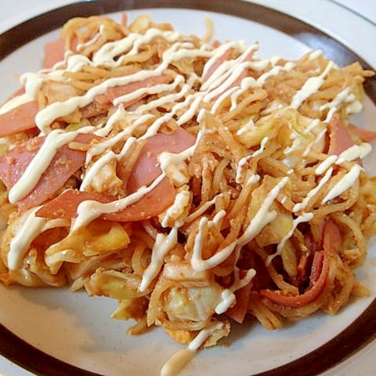 後かけ卵で キャベツとハムの焼きそば レシピ 作り方 By ぷ みぃまま 楽天レシピ 後かけ卵で キャベツとハムの焼きそば レシピ 作り方 By ぷ みぃまま 楽天レシピ